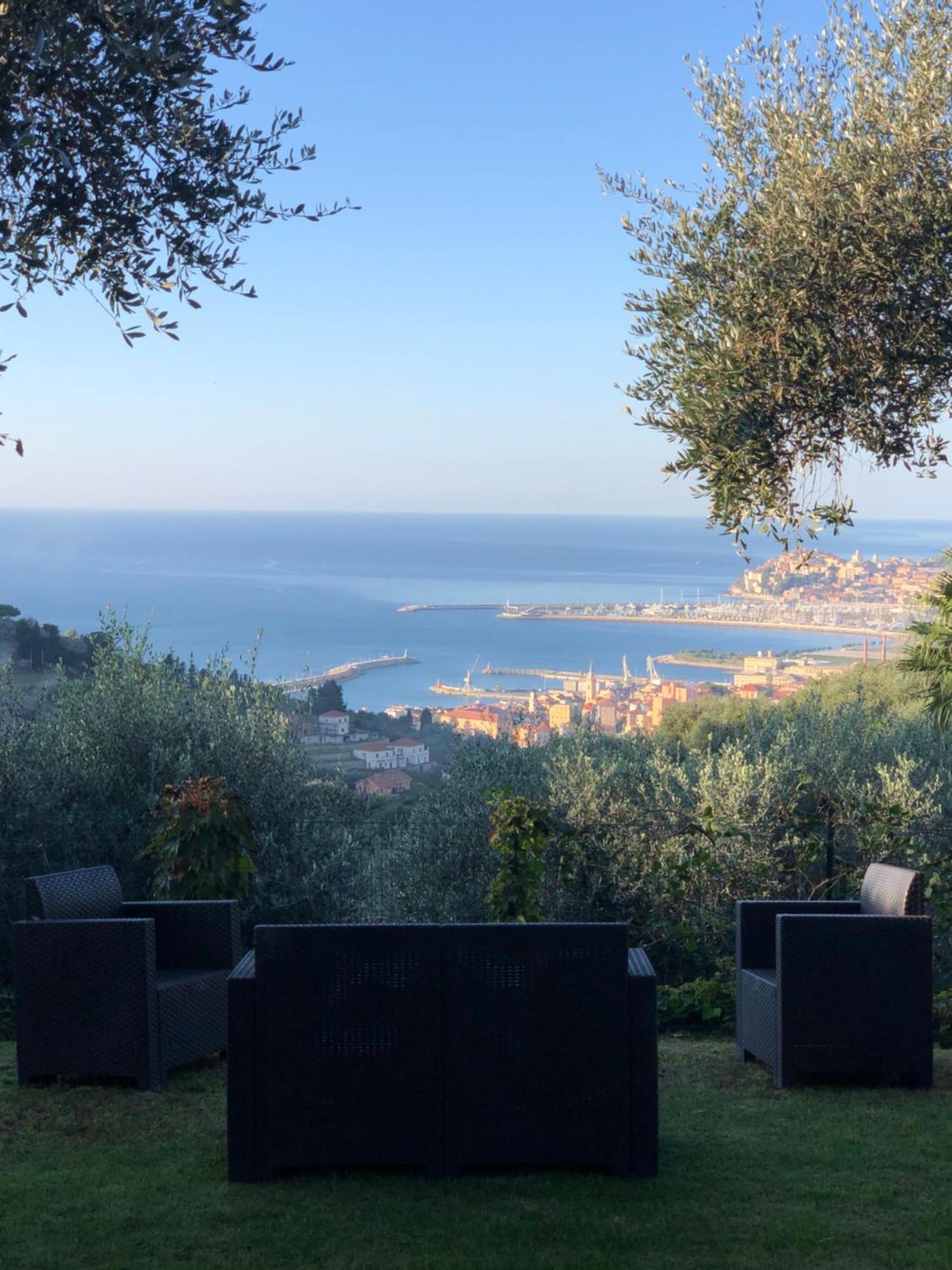 Le Jardin Sur Mer Avec Bike Et Mtb Tour Hotel Imperia Exterior foto